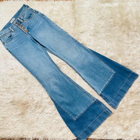Wrangler High Rise Flare Jeans - Picture 4 of 13